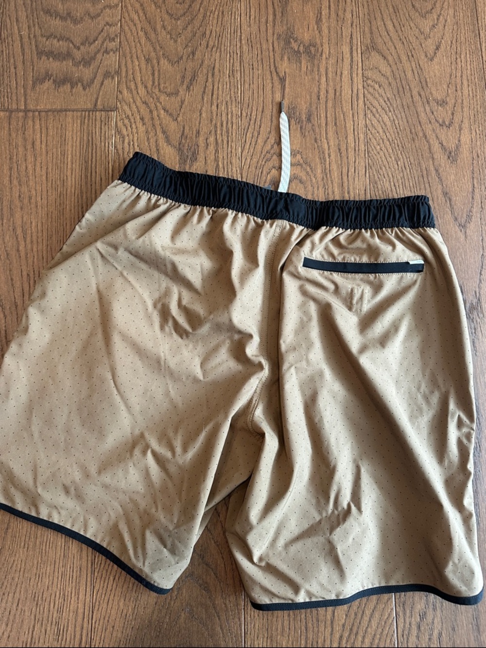 Vuori Shorts - Picture 5 of 5